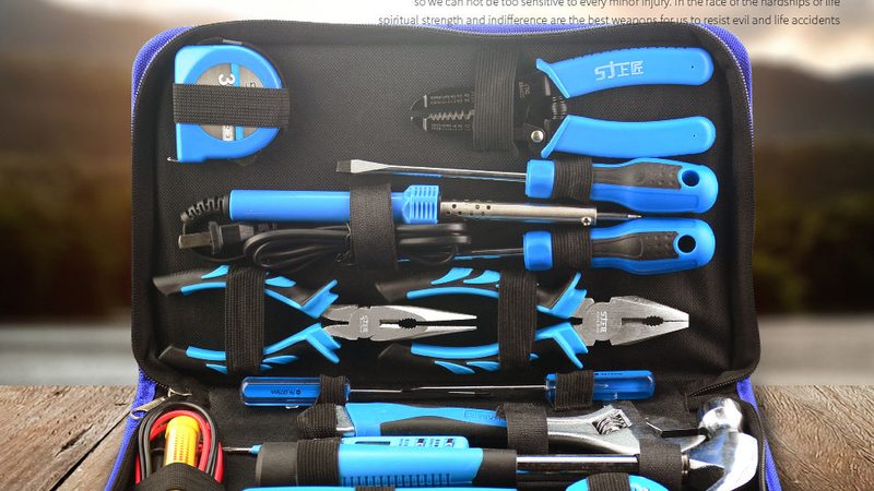 家用五金工具套装通常包括以下几类工具：